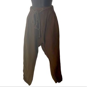 Boho olive linen pants with rope accent belt. Size S